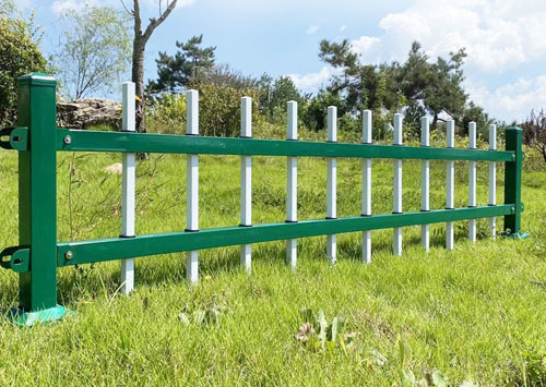 鋅鋼草坪護欄圍欄